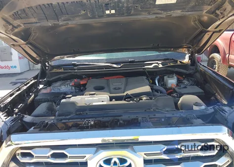 2024 Toyota Tundra Hybrid 1794 Edition 4Wd z USA, uszkodzony, nr VIN 5TFMC5DB2RX079502